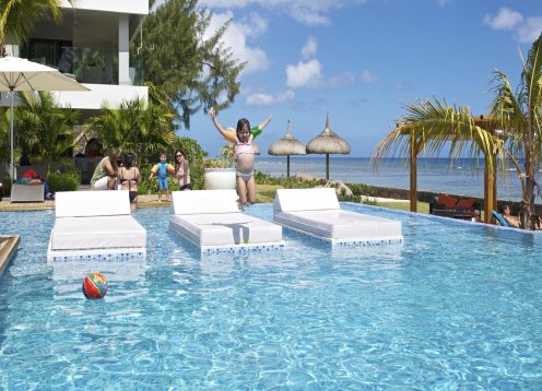Leora Beach Front Apartments