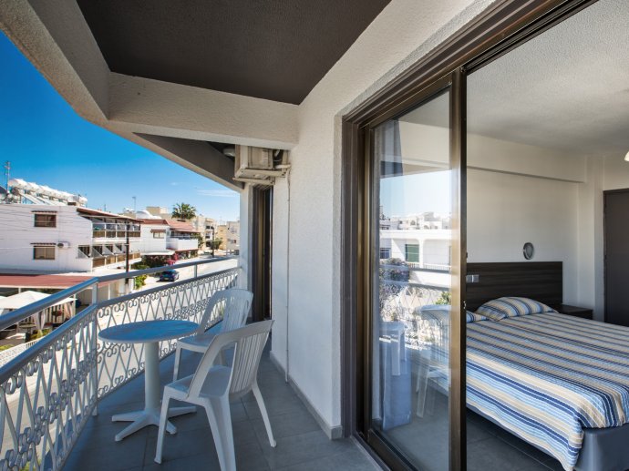 8 Napa Square Apartments Tourist Info World