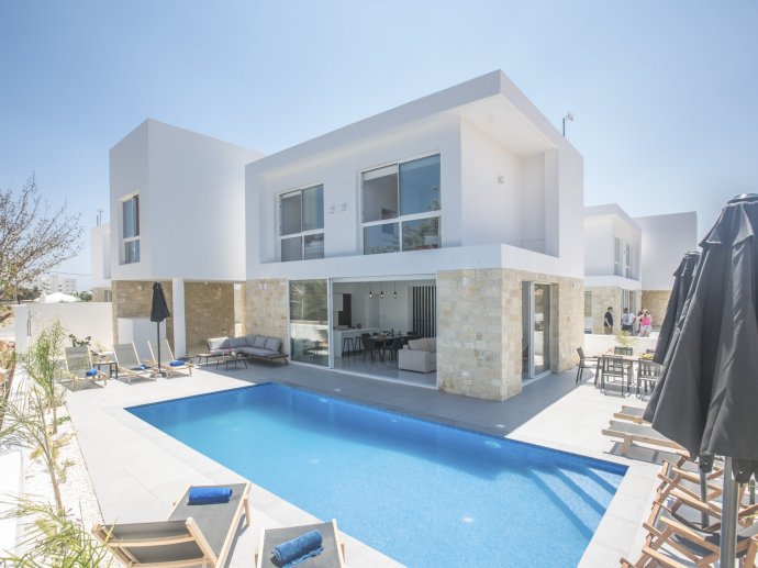 3 & 5 BV Villas Tourist Info World