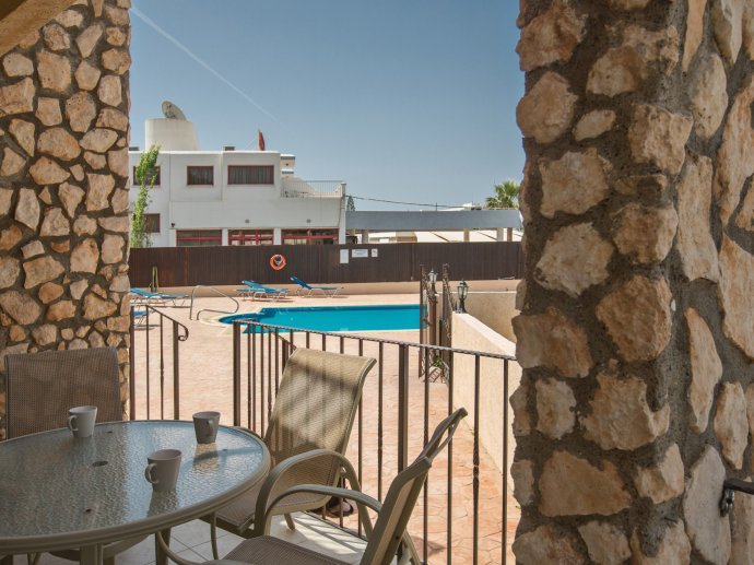 001 NP Apartments Tourist Info World