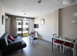  Tourist Info World Apartment Merab Napa Suites