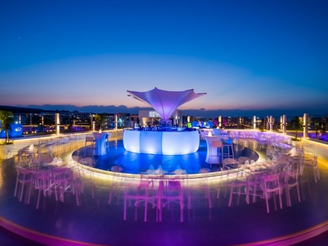 Protaras Plaza Hotel