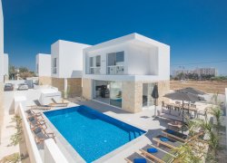  Tourist Info World BV Villas 1 Protaras