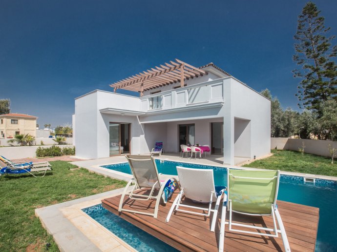 2 Napa Pernera Beach Villas Tourist Info World