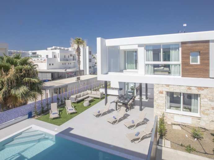 2 And 4 CB Villas Tourist Info World