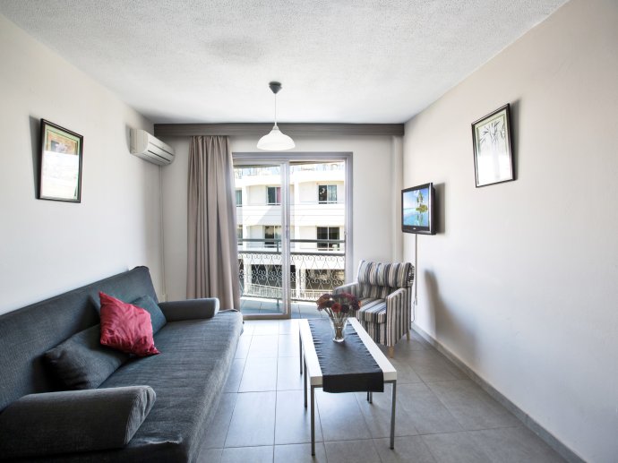 6 Napa Square Apartments Tourist Info World